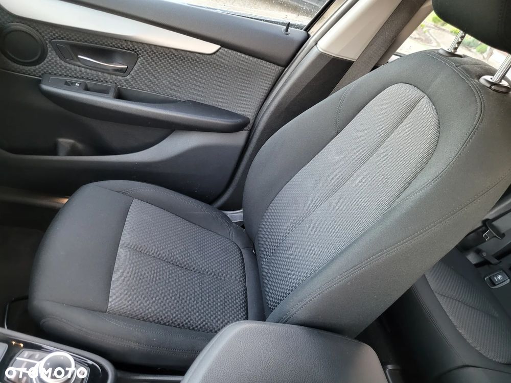 BMW Seria 2 218d Advantage - 26
