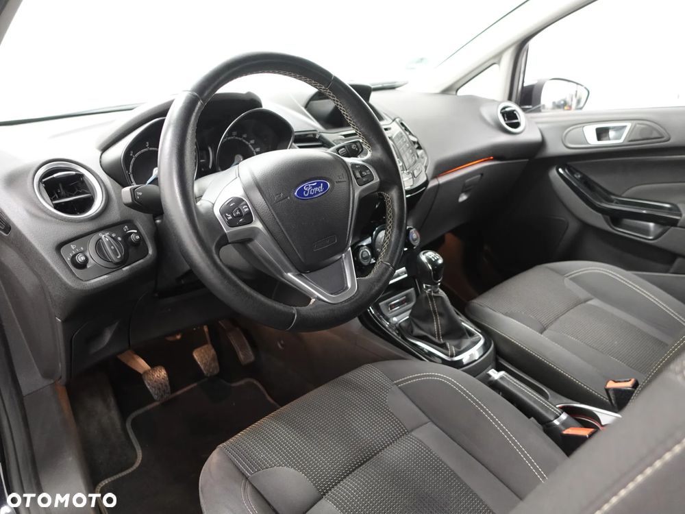 Ford Fiesta 1.5 TDCi Celebration - 20