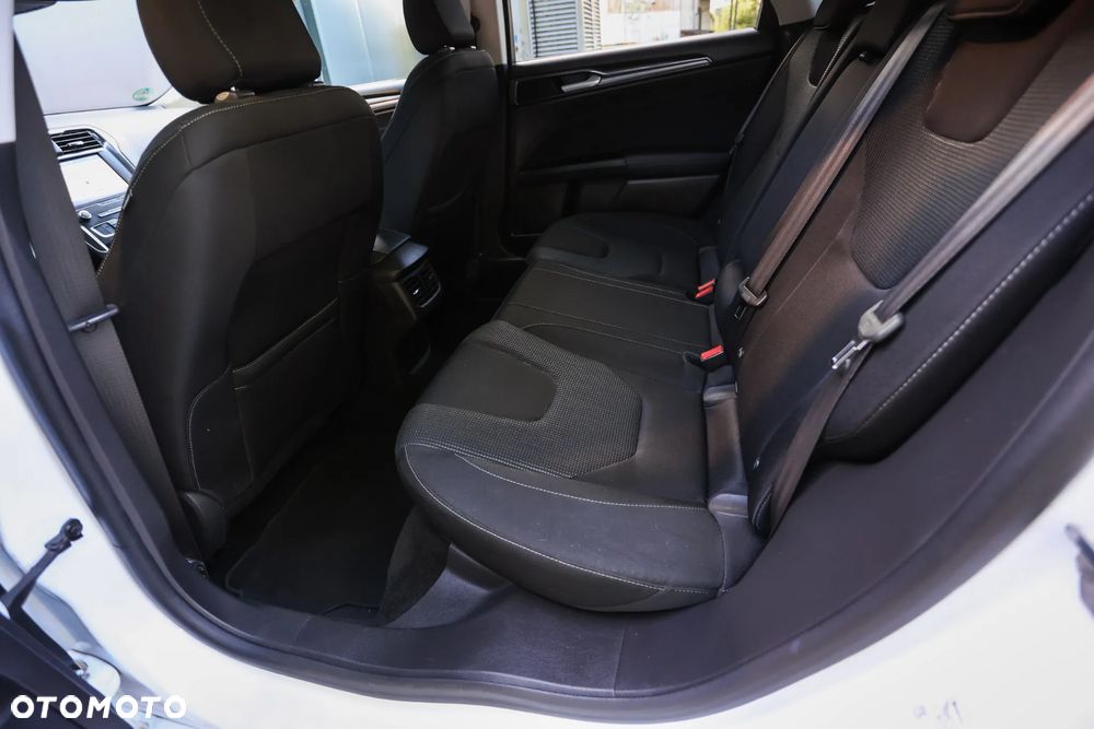 Ford Mondeo 2.0 EcoBlue Titanium - 22