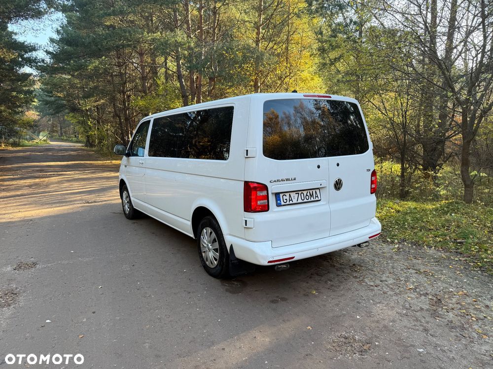 Volkswagen Caravelle 2.0 TDI L2 Comfortline DSG - 4