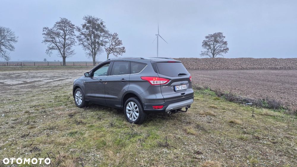 Ford Kuga - 10