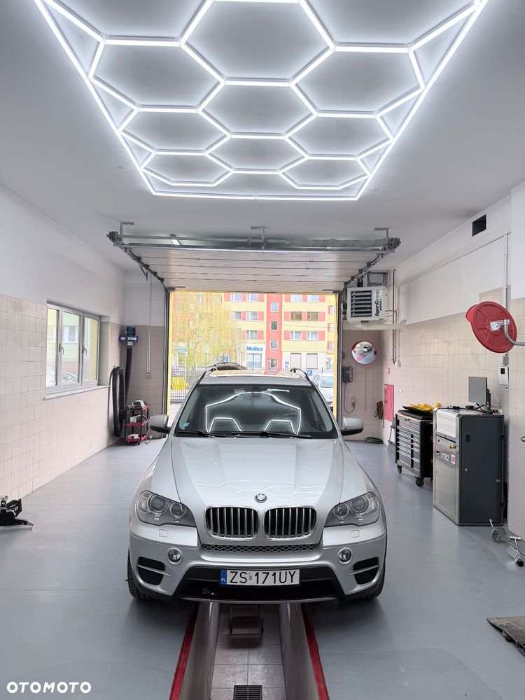 BMW X5 xDrive35i - 1