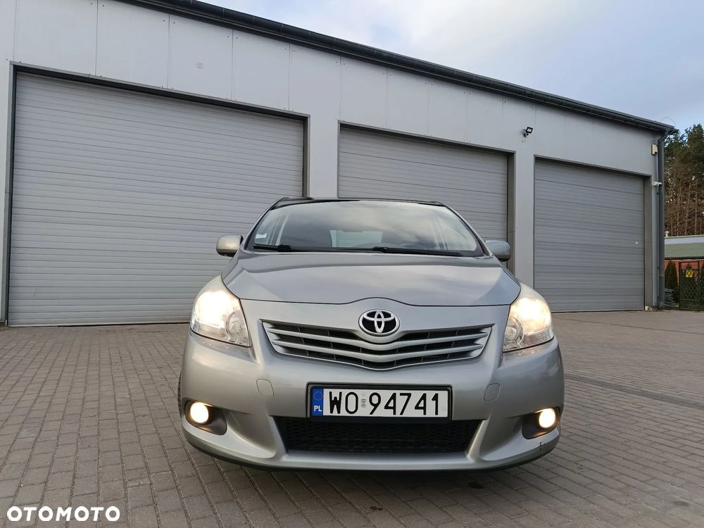Toyota Verso 2.0 D-4D - 5