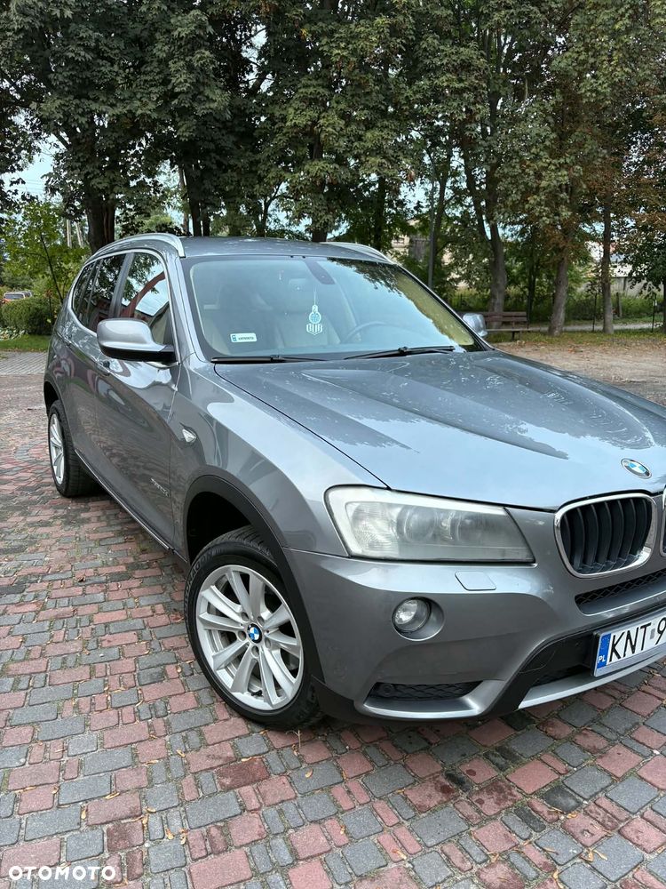BMW X3 2011 photo 2