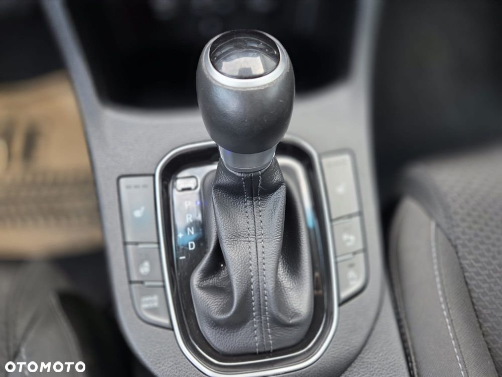 Hyundai i30 1.4 T-GDI DCT Premium - 16