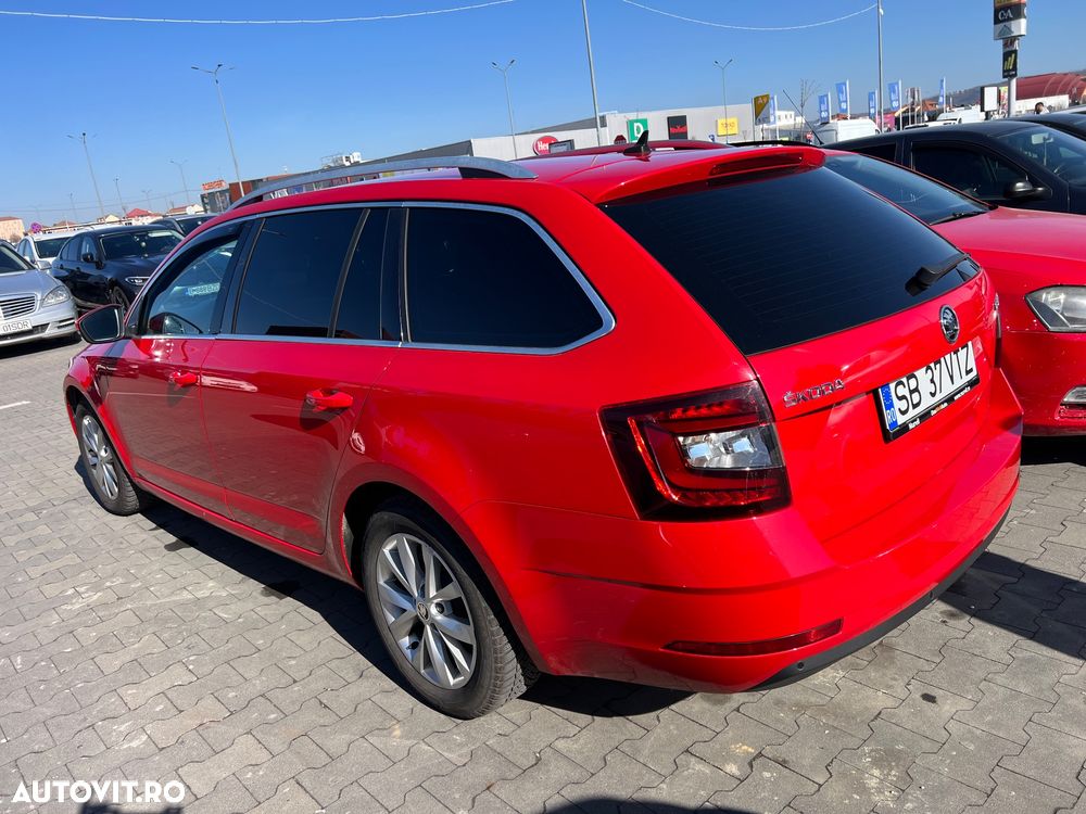 Skoda Octavia 2.0 TDI DSG Style - 4