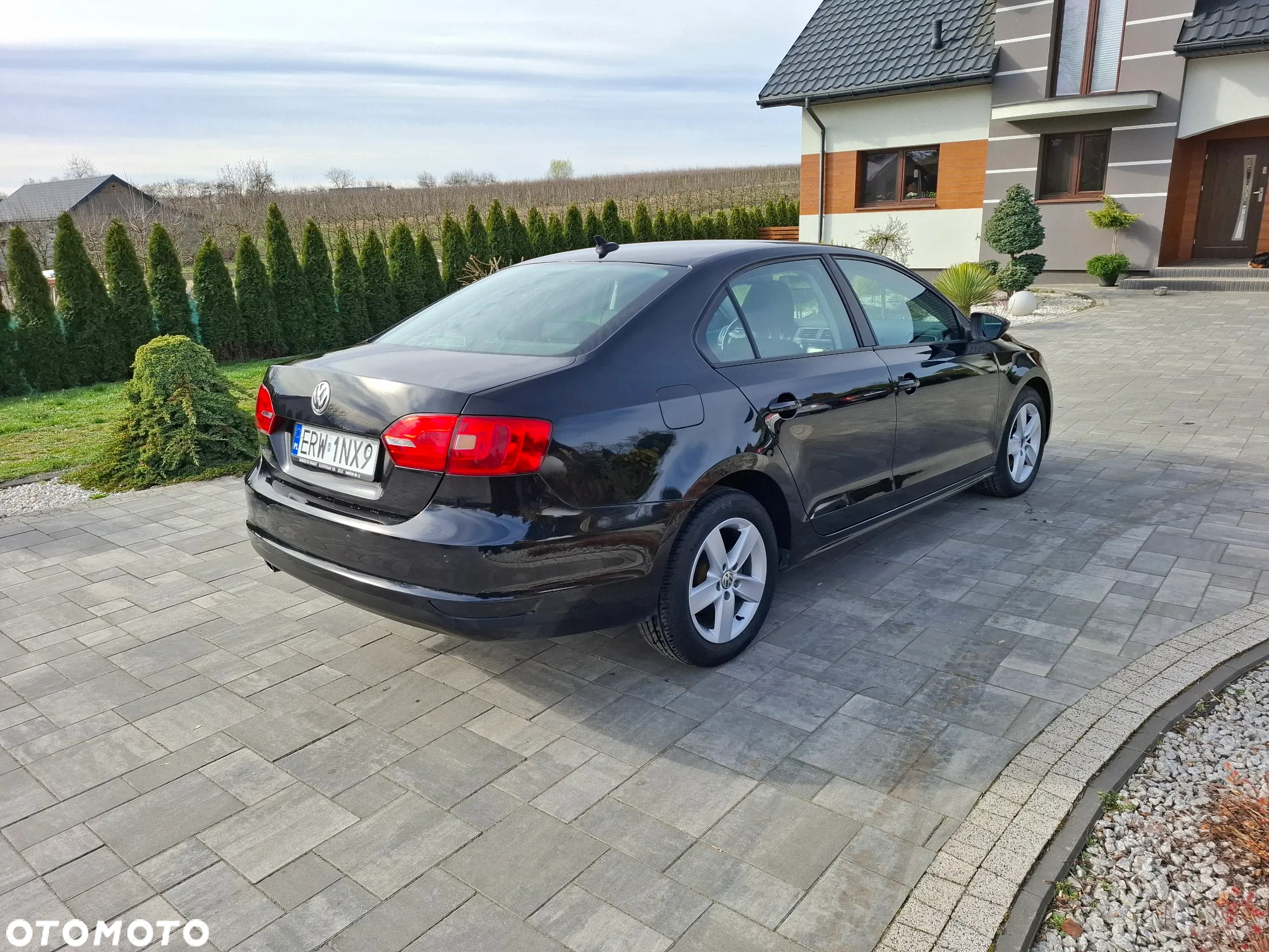 Volkswagen Jetta 1.6 TDI Comfortline - 11