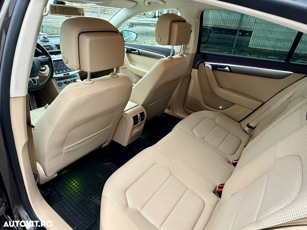 Volkswagen Passat 2.0 TDI BlueMotion Tehnology Comfortline - 9