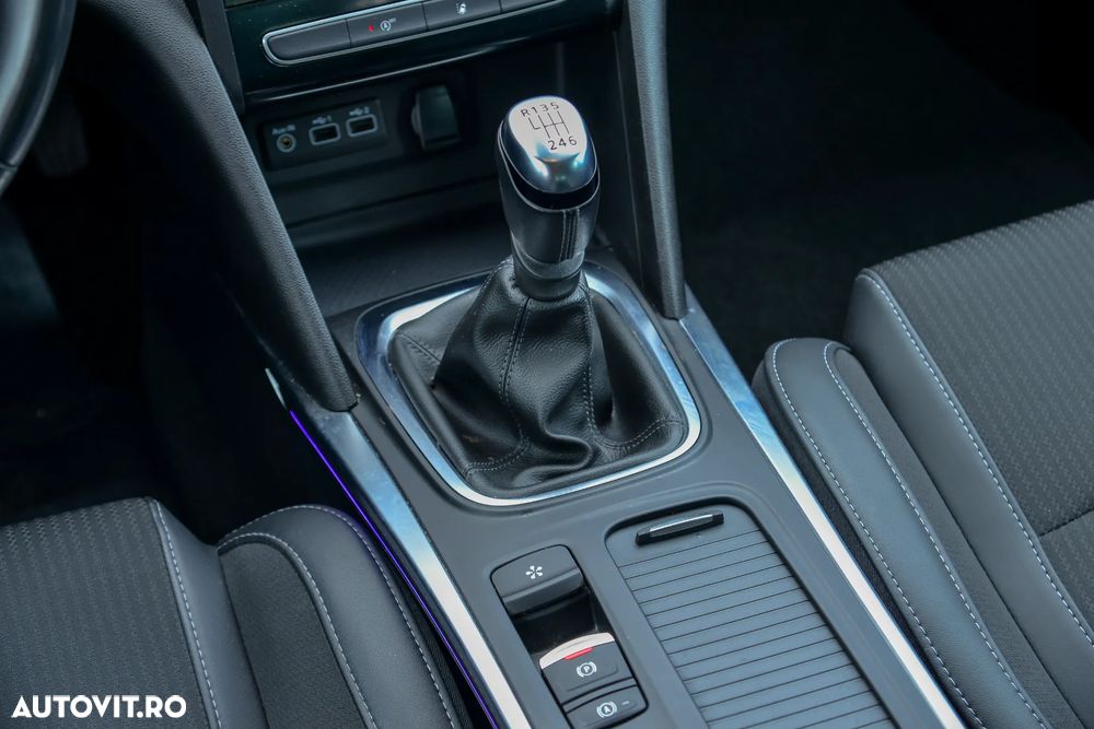 RENAULT Megane 2021 — imagine 8