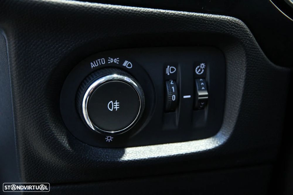 Opel Corsa 1.2 Business - 11