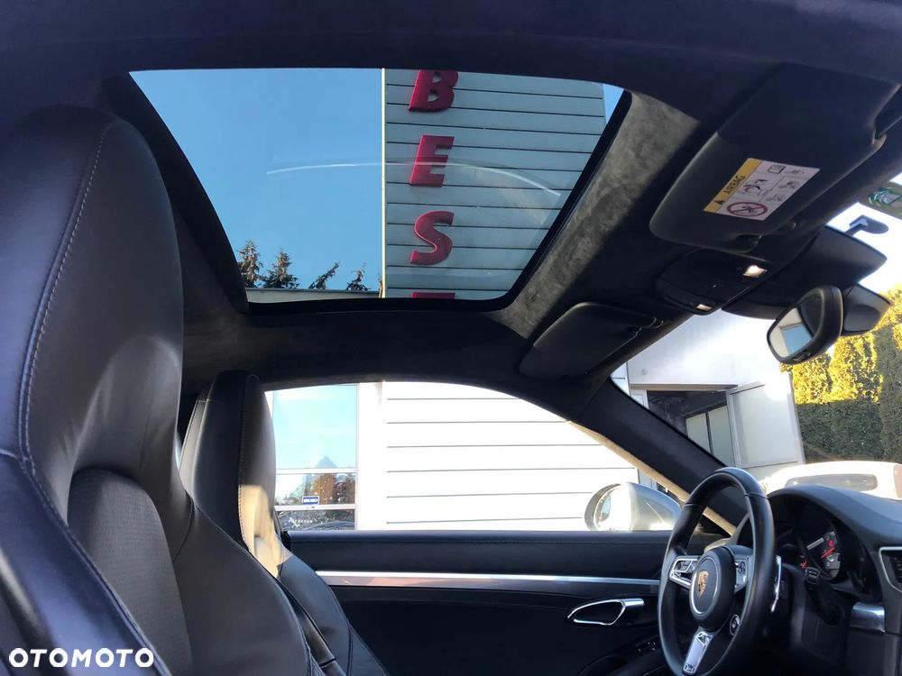 Porsche 911 Carrera S PDK - 8