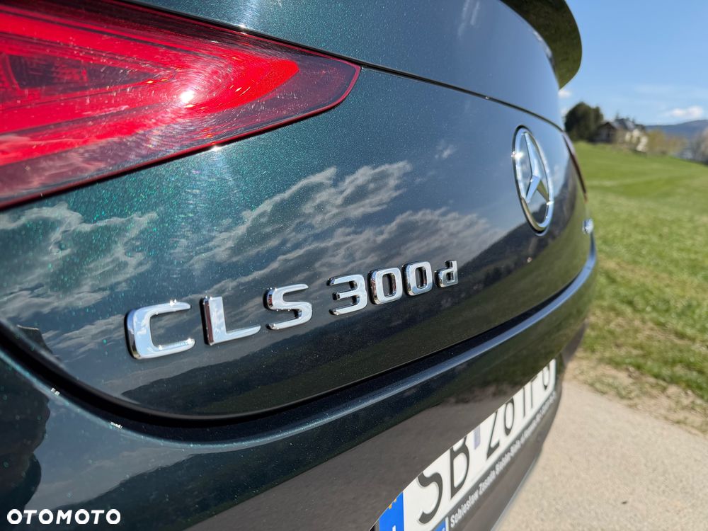Mercedes-Benz CLS 300 d 4-Matic AMG - 9