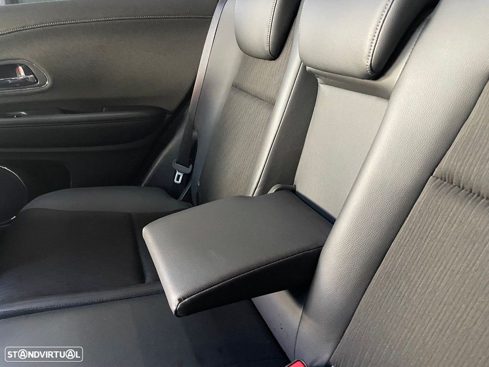 Honda HR-V 1.5 i-VTEC Executive CVT - 35