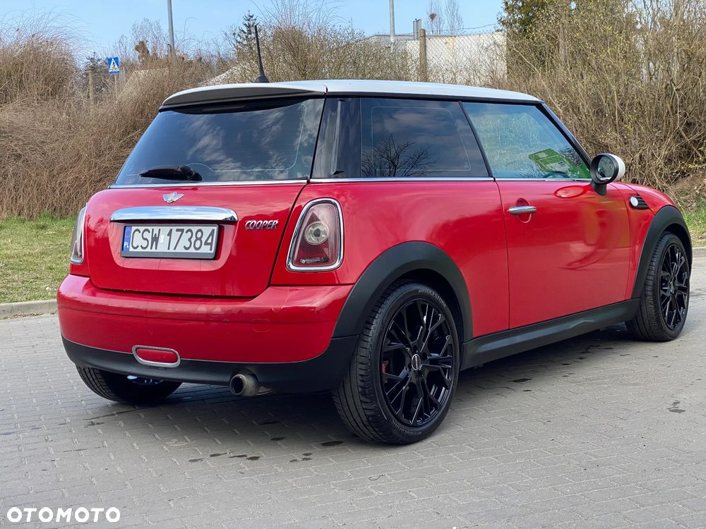 MINI Cooper Standard - 2