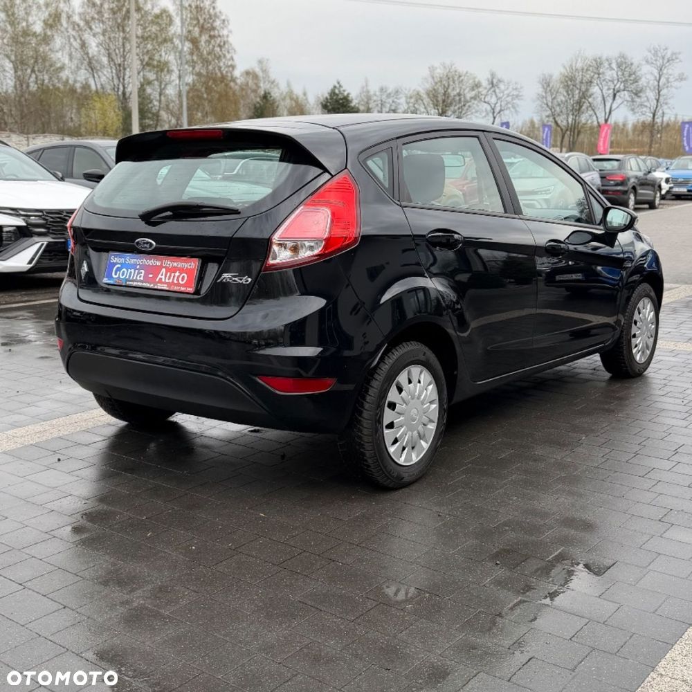 Ford Fiesta - 10
