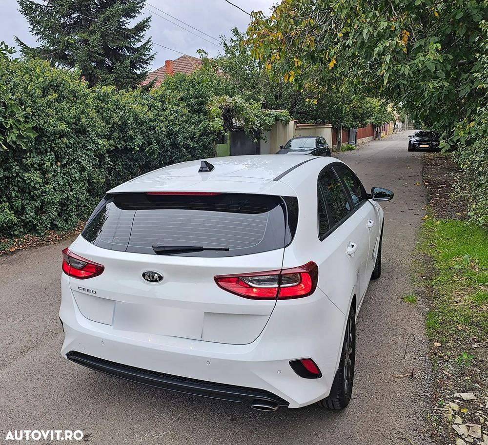Kia Ceed - 1