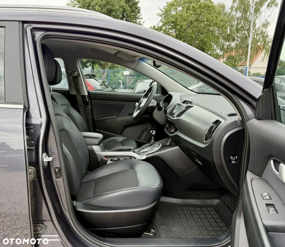 Kia Sportage 2.0 CRDI XL - 13