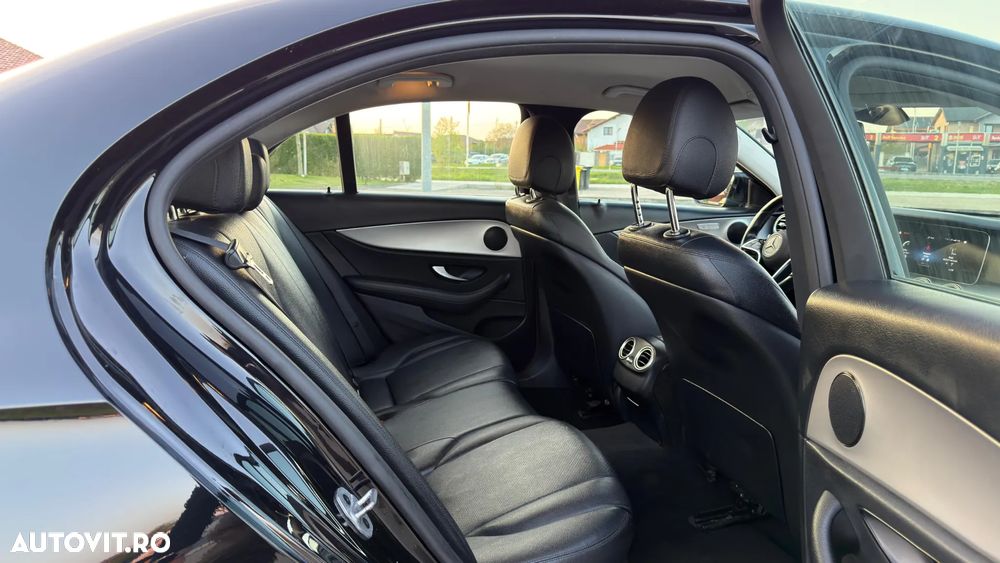 Mercedes-Benz E - 8