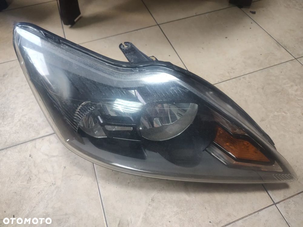 Ford Focus MK2 lift LAMPA PRZÓD LEWA PRAWA 8M5113W029CE - 3