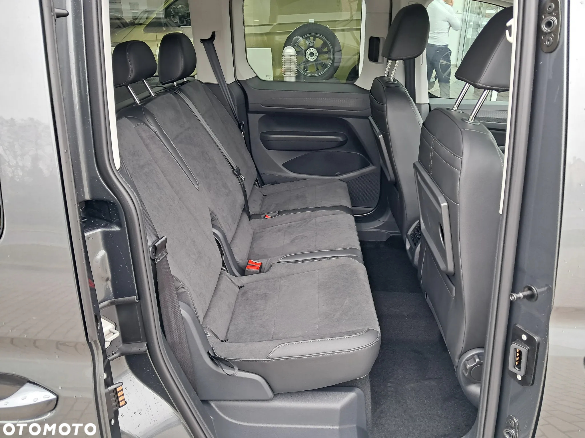 Volkswagen Caddy 2.0 TDI Style DSG - 8