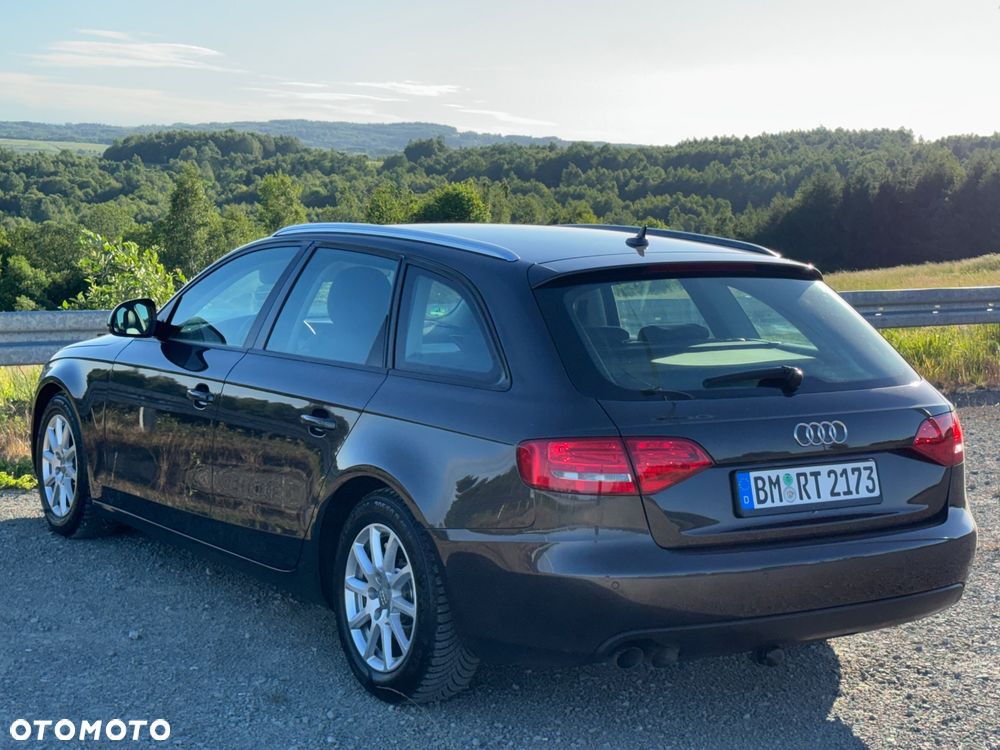 Audi A4 Avant 2.0 TDI Limited Edition - 9