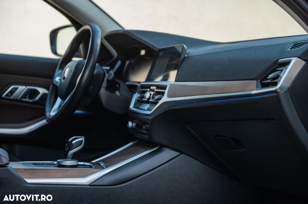 BMW Seria 3 320d xDrive AT Luxury Line - 18