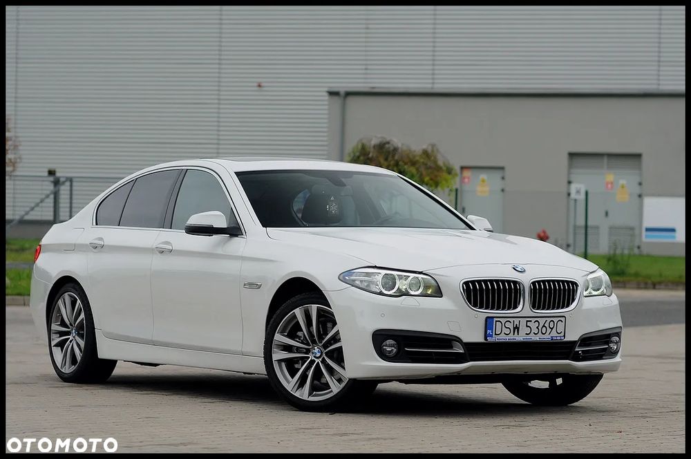 BMW Seria 5 528i - 16