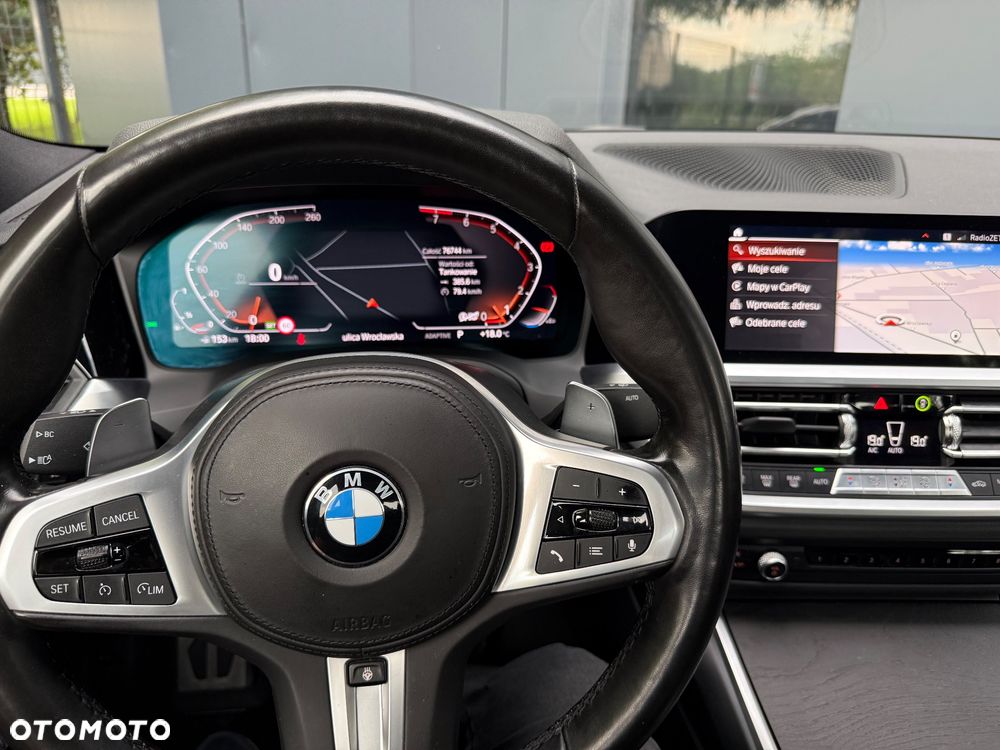 BMW Seria 3 330i M Sport sport - 33