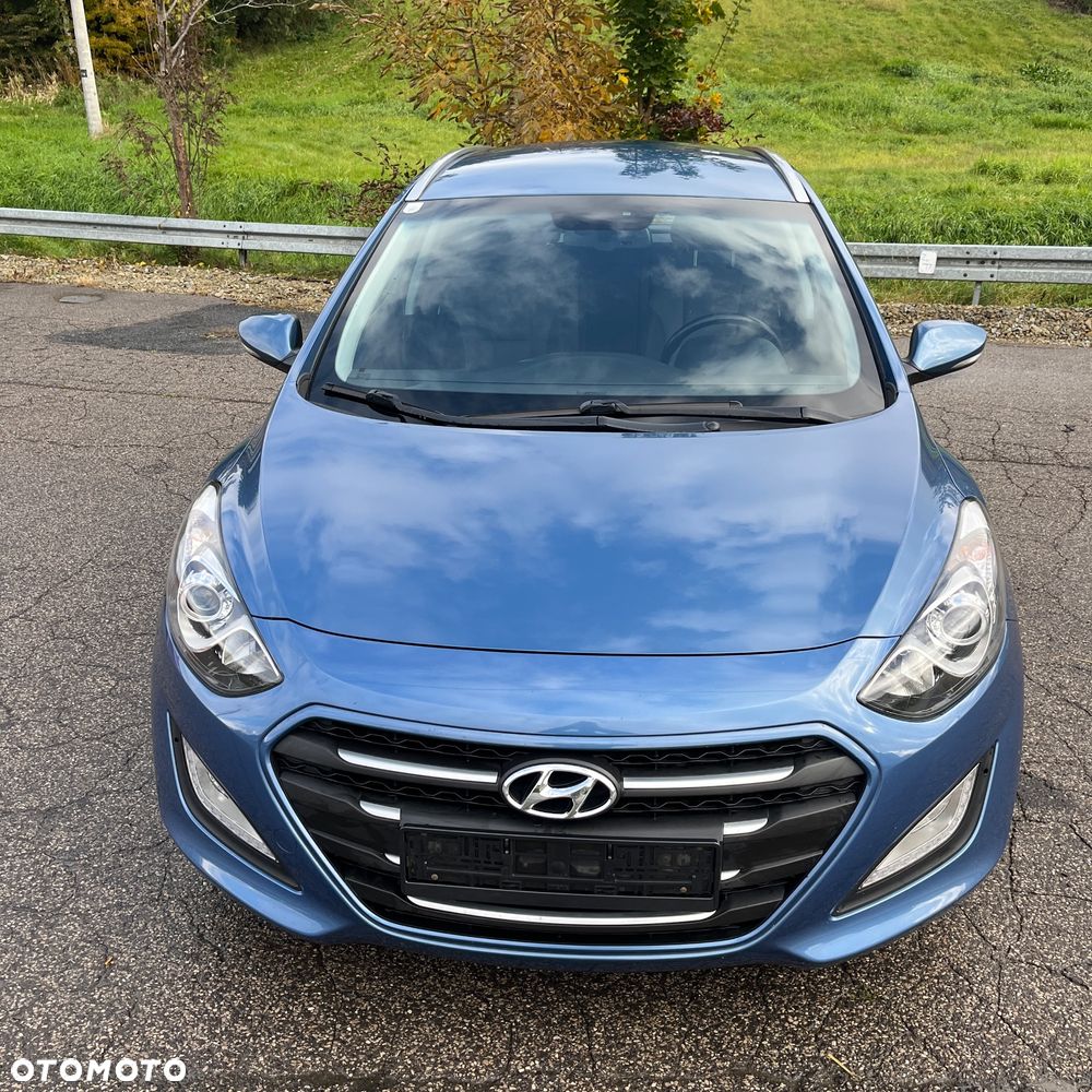 Hyundai i30 1.6 CRDi BlueDrive Premium - 11