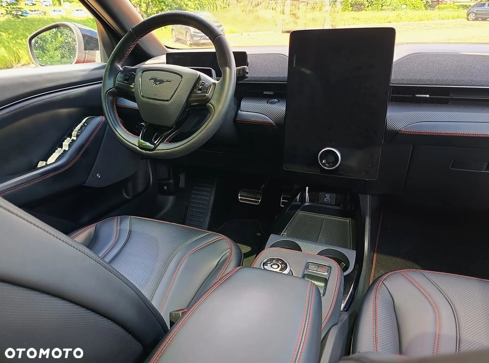 Ford Mustang Mach-E 98kWh AWD Premium - 23