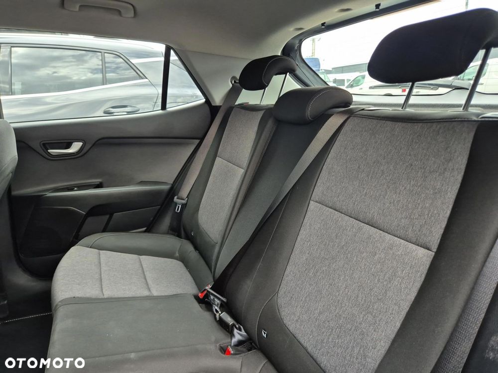 Kia Stonic 1.2 M - 17