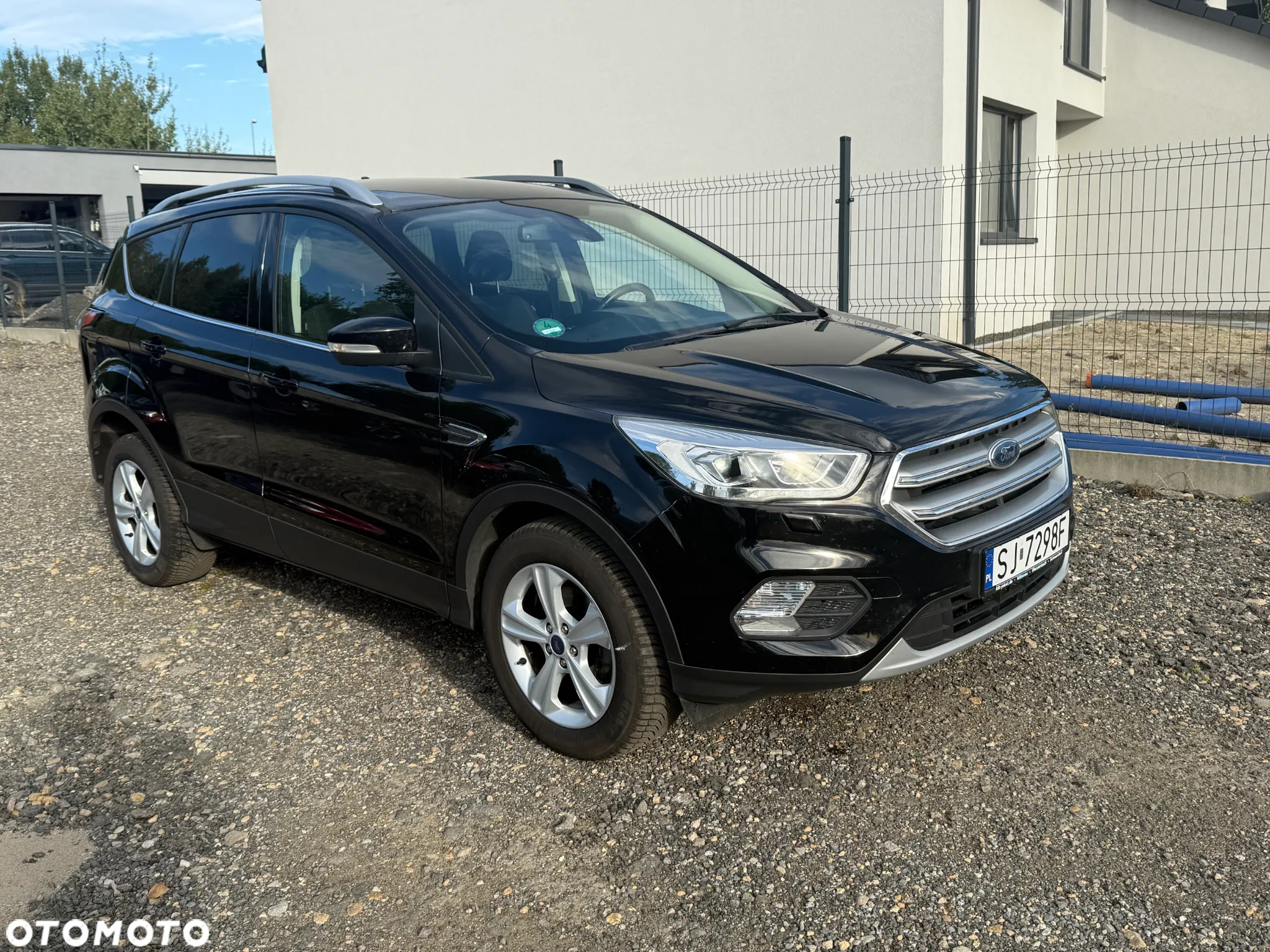 Ford Kuga 1.5 EcoBoost TITANIUM - 2
