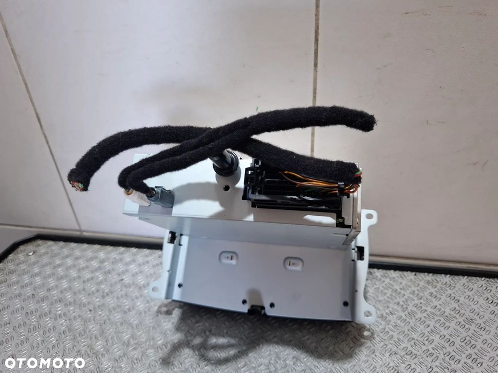 Radio fabryczne Fiat 500 2024 rok  nr 07357945730 - 4
