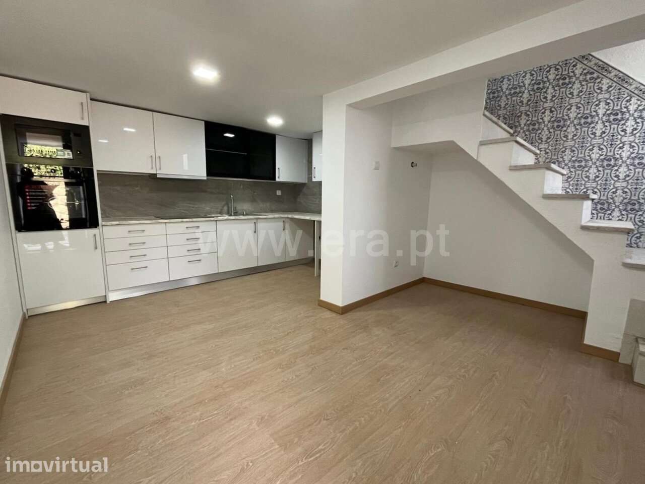Moradia T3 / Seia, Seia, São Romão e Lapa dos Dinheiros - Grande imagem: 3/13