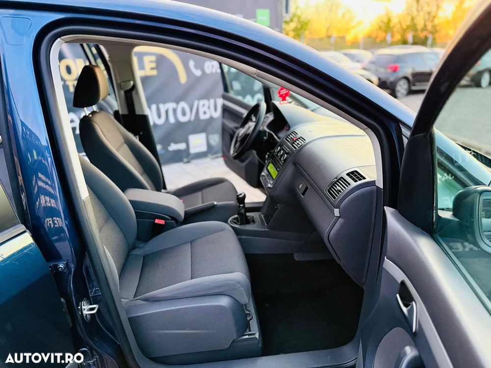 Volkswagen Touran - 6