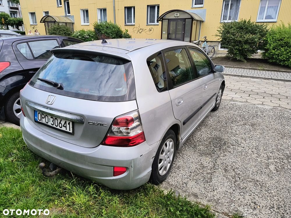 Honda Civic 1.4i LS - 2
