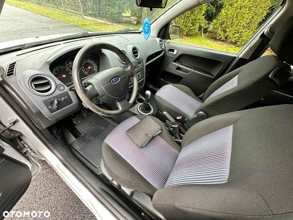 Ford Fusion 1.25 Ambiente - 17