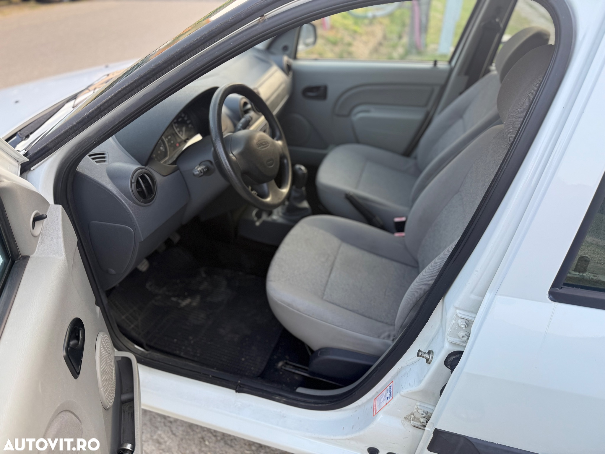 Dacia Logan MCV 1.6 Ambiance - 8