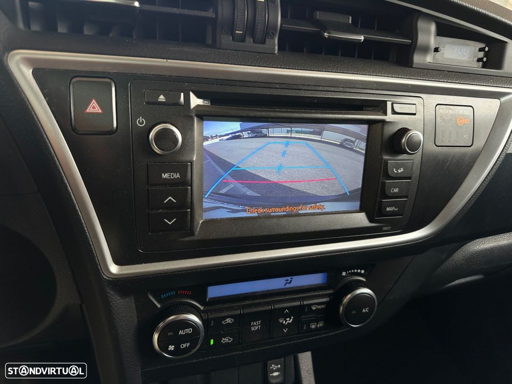 Toyota Auris Touring Sports 1.4 D-4D Comfort - 14