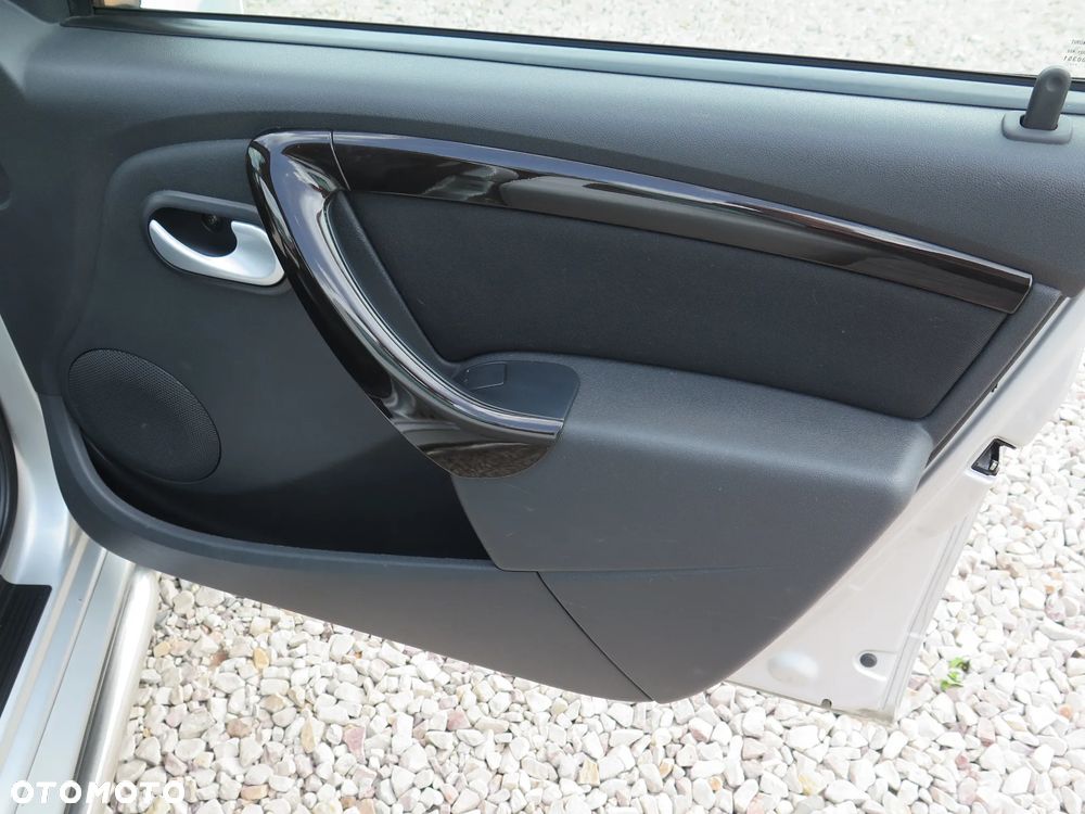 Dacia Duster dCi 90 FAP 4x2 Ambiance - 26