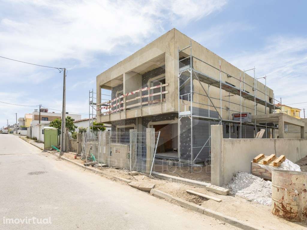 Moradia T3 com piscina e duas suites - Fernão Ferro - Grande imagem: 4/24