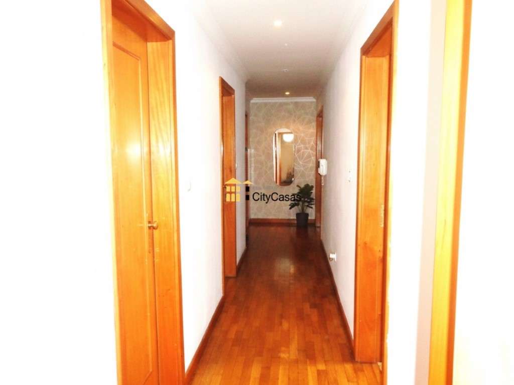 Apartamento T1+1 c/ L. Garagem | Forno, Rio Tinto - Grande imagem: 3/14