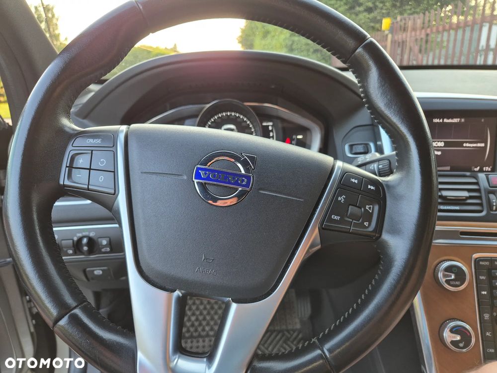 Volvo XC 60 D4 Inscription - 18