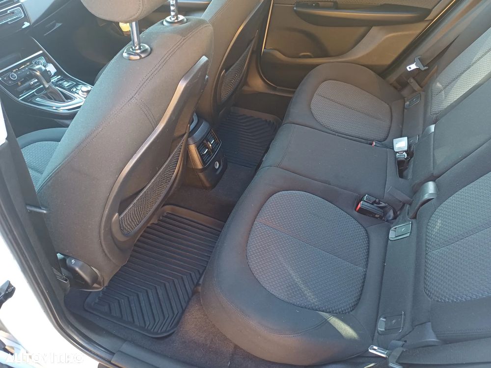BMW Seria 2 216d Active Tourer Aut. Luxury Line - 7