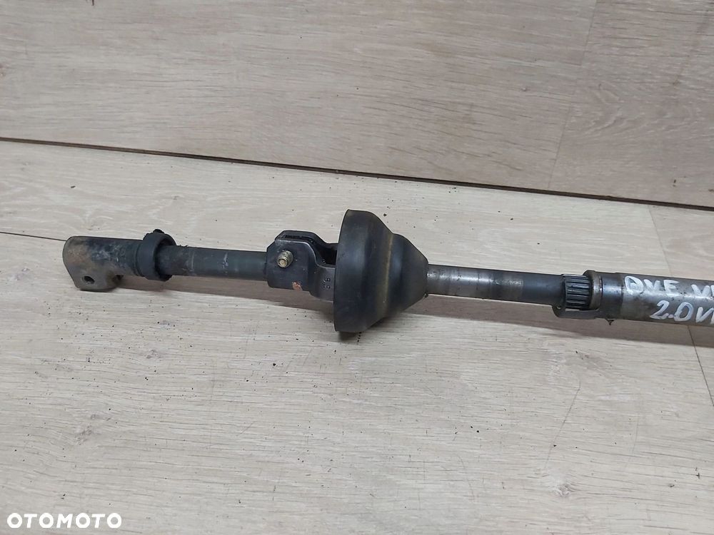Avensis Verso 01-06r krzyżak kolumny kierowniczej - 3