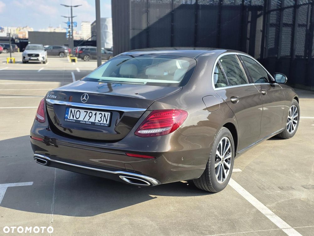 Mercedes-Benz Klasa E 220 d 9G-TRONIC - 3