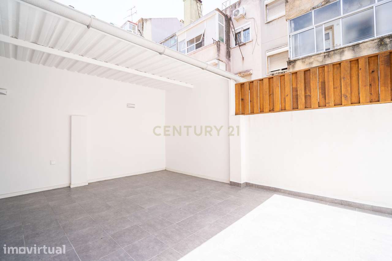 Apartamento Remodelado em Moscavide, Loures - 2 Quartos com Terraço - Grande imagem: 3/29