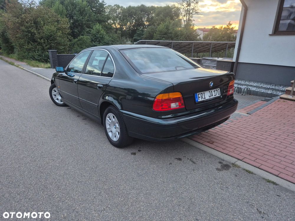BMW Seria 5 520i - 5