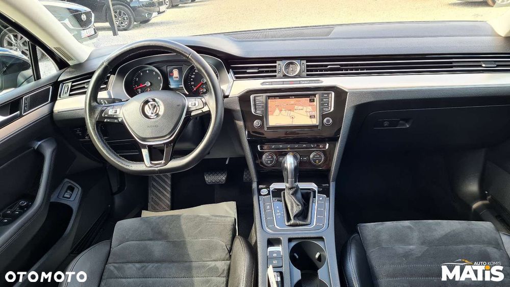 Volkswagen Passat - 34