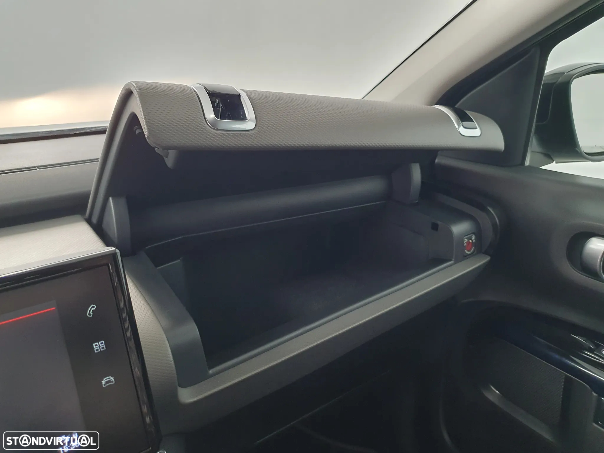 Citroën C4 Cactus 1.5 BlueHDi Shine Pack - 17